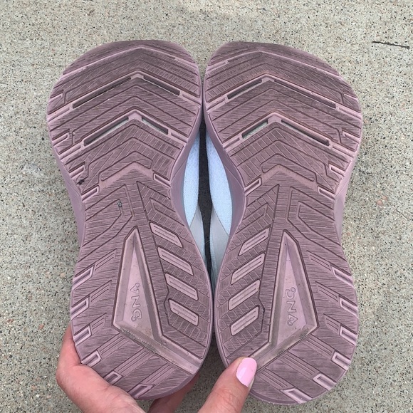 Brooks Ricochet Running Shoes - Picture 3 of 5